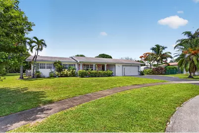 7501 NW 6th Street, Plantation, FL 33317 - Photo 2