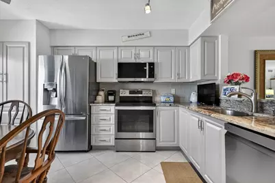 5906 Crystal Shores Drive #208, Boynton Beach, FL 33437 - Photo 10