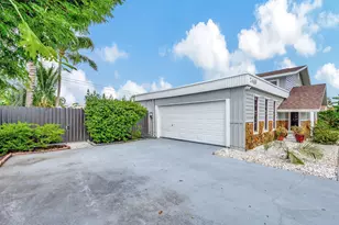 2469 Sun Up Ln, Lake Worth, FL 33462 - Photo 14