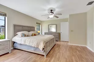2469 Sun Up Ln, Lake Worth, FL 33462 - Photo 16