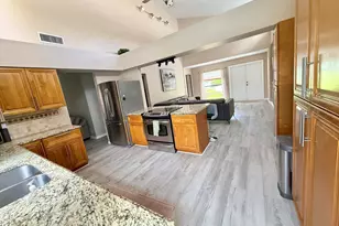2469 Sun Up Ln, Lake Worth, FL 33462 - Photo 6