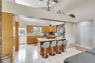 2469 Sun Up Ln, Lake Worth, FL 33462 - Photo 6
