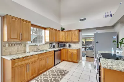 2469 Sun Up Lane, Lake Worth, FL 33462 - Photo 8