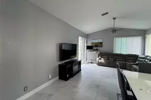 1102 SW 158th Ave, Pembroke Pines, FL 33027 - Photo 4