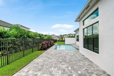 9062 Corsican Finch Court, Boynton Beach, FL 33473 - Photo 32