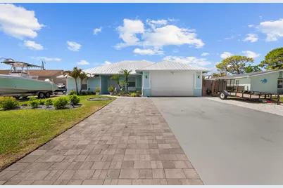 6481 SE Clairmont Place, Hobe Sound, FL 33455 - Photo 2