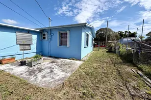 1117 W 23rd St, Riviera Beach, FL 33404 - Photo 4
