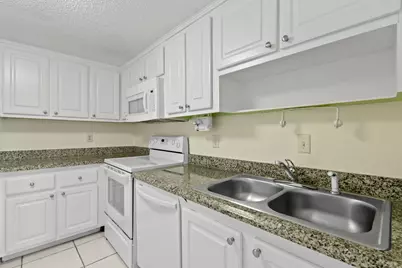 2800 N Ocean Drive #A-8b, Riviera Beach, FL 33404 - Photo 8