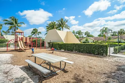 8122 Thames Boulevard #C, Boca Raton, FL 33433 - Photo 32