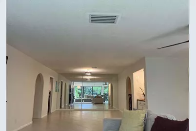 1639 Embassy Drive, West Palm Beach, FL 33401 - Photo 4