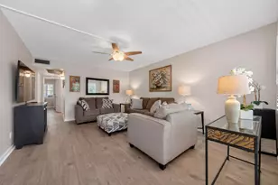 2002 Berkshire A, Deerfield Beach, FL 33442 - Photo 4