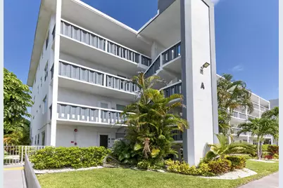 2002 Berkshire #2002, Deerfield Beach, FL 33442 - Photo 1