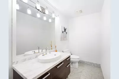 244 Biscayne Boulevard #651, Miami, FL 33132 - Photo 4