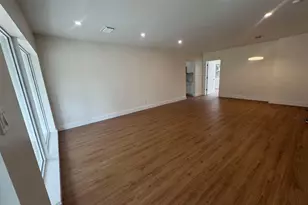 725 NE 160th Terrace, Miami, FL 33162 - Photo 4