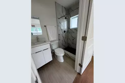 725 NE 160th Terrace, Miami, FL 33162 - Photo 30