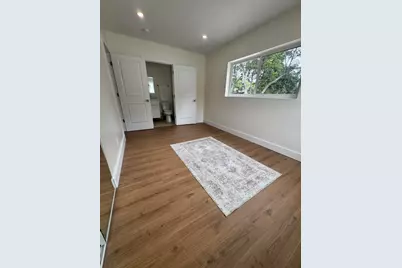 725 NE 160th Terrace, Miami, FL 33162 - Photo 24