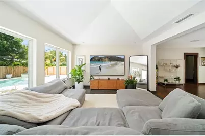 551 NE 53rd Street, Miami, FL 33137 - Photo 2
