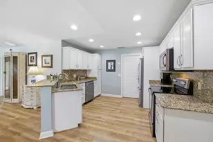 72 Mediterranean Blvd E, Port Saint Lucie, FL 34952 - Photo 8
