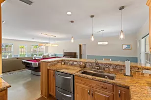 4240 NE 19th Ave, Oakland Park, FL 33308 - Photo 14