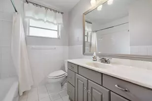 1101 NE 35th St, Pompano Beach, FL 33064 - Photo 22