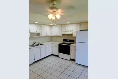 8015 SW 107th Avenue SW #218, Miami, FL 33173 - Photo 2