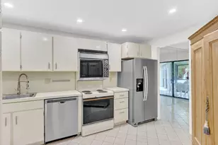 5800 Camino Del Sol, Boca Raton, FL 33433 - Photo 8