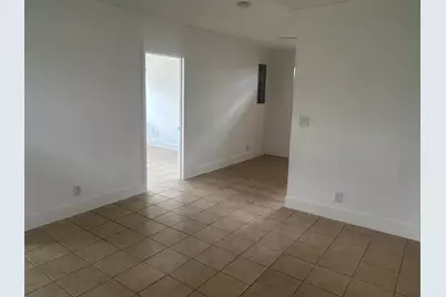1528 S Avenue, Riviera Beach, FL 33404 - Photo 4