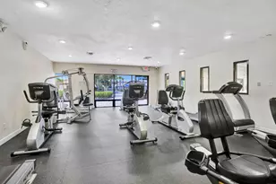 9660 Sunrise Lakes Blvd, Sunrise, FL 33322 - Photo 24