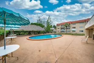 9660 Sunrise Lakes Blvd, Sunrise, FL 33322 - Photo 28