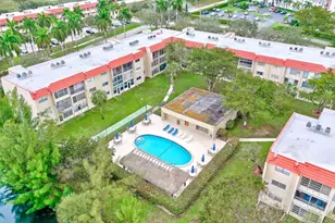 9660 Sunrise Lakes Blvd, Sunrise, FL 33322 - Photo 44