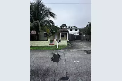 130 NE 4th Avenue, Boynton Beach, FL 33435 - Photo 1