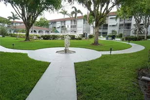 1040 SE 4th Ave, Deerfield Beach, FL 33441 - Photo 26