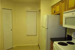 1005 Coral Club Dr, Coral Springs, FL 33071 - Photo 4