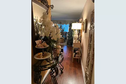 204 Lake Pointe Drive #107, Oakland Park, FL 33309 - Photo 4