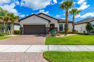 827 SE Villandry Way, Port Saint Lucie, FL 34984 - Photo 32