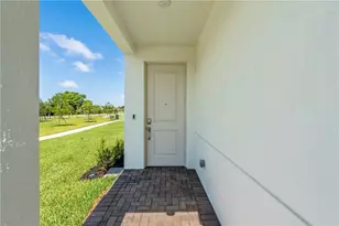 5653 Stradella Dr, Boca Raton, FL 33433 - Photo 4