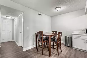 6900 SW 39th St, Davie, FL 33314 - Photo 8