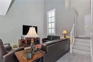 9812 NW 9th Ct, Plantation, FL 33324 - Photo 4