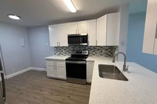 7355 Woodmont Terrace, Tamarac, FL 33321 - Photo 6