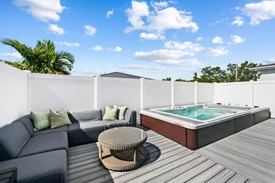 160 NE 35th Street, Oakland Park, FL 33334 - Photo 4