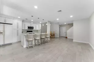 21400 Tudor Dr, Boca Raton, FL 33486 - Photo 10