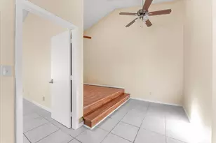 21400 Tudor Dr, Boca Raton, FL 33486 - Photo 18