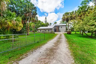 9743 169th Ct N, Jupiter, FL 33478 - Photo 1