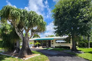 111 SE 7th St, Pompano Beach, FL 33060 - Photo 1