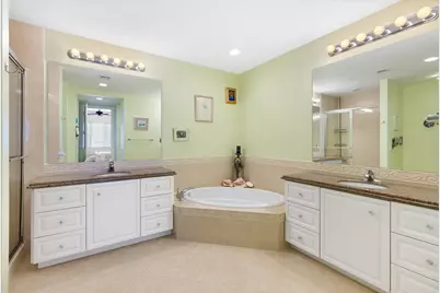 33 Harbour Isle Drive W #201, Fort Pierce, FL 34949 - Photo 18