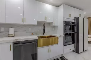 2633 NW Taft St, Hollywood, FL 33020 - Photo 8