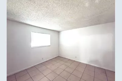 4109 Riverside Drive, Coral Springs, FL 33065 - Photo 10