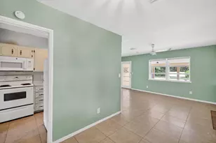 841 SW 18th Ct, Fort Lauderdale, FL 33315 - Photo 20