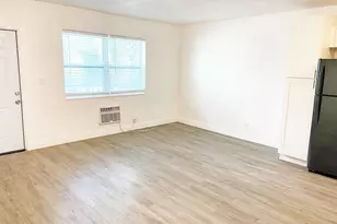 240 SW 8th St, Pompano Beach, FL 33060 - Photo 4