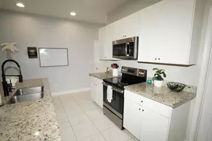 1271 NW Leonardo Cir, Port Saint Lucie, FL 34986 - Photo 6